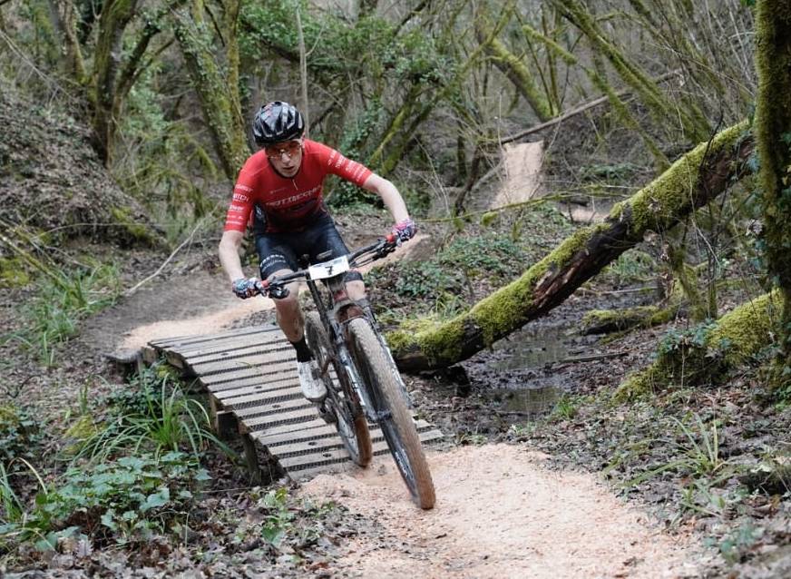 マウンテンバイクレースでステファノ・ヴァルドリギ選手が3位!優勝‼されました!