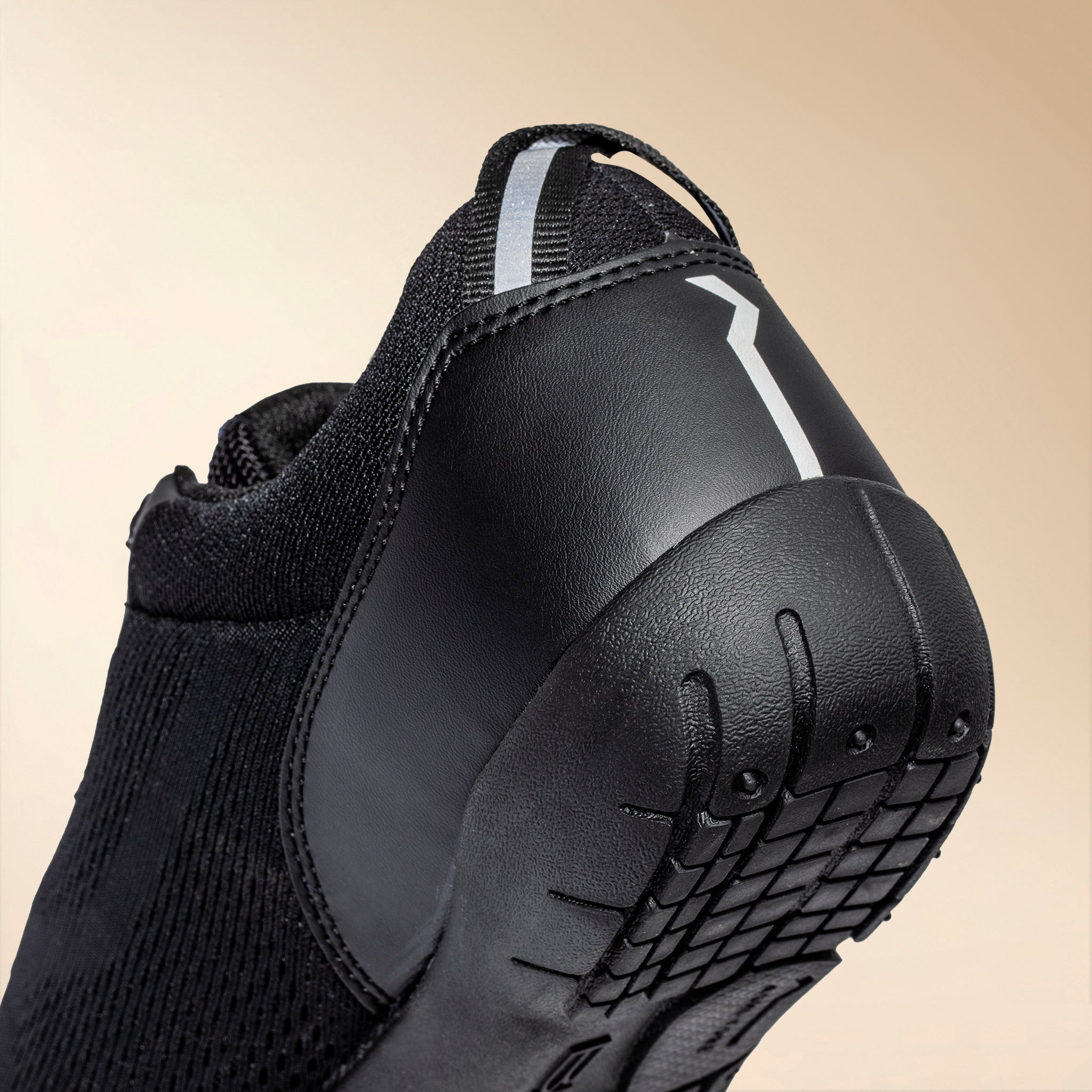 セーフティシューズ