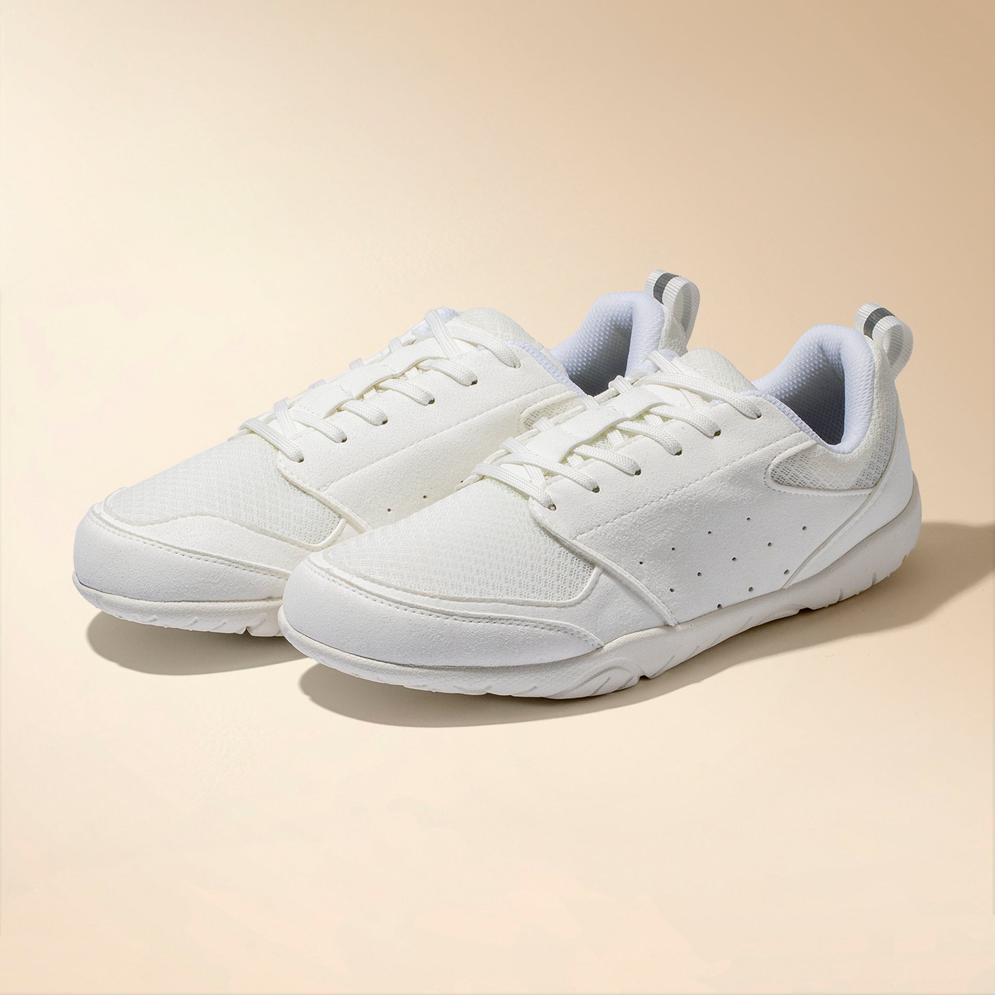 アシトレスニーカー