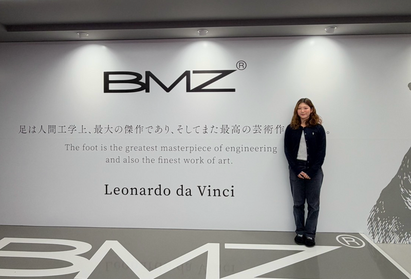 BMZがサポートするスノーボードアルペン・飯岡舞香選手がご来社くださいました。
