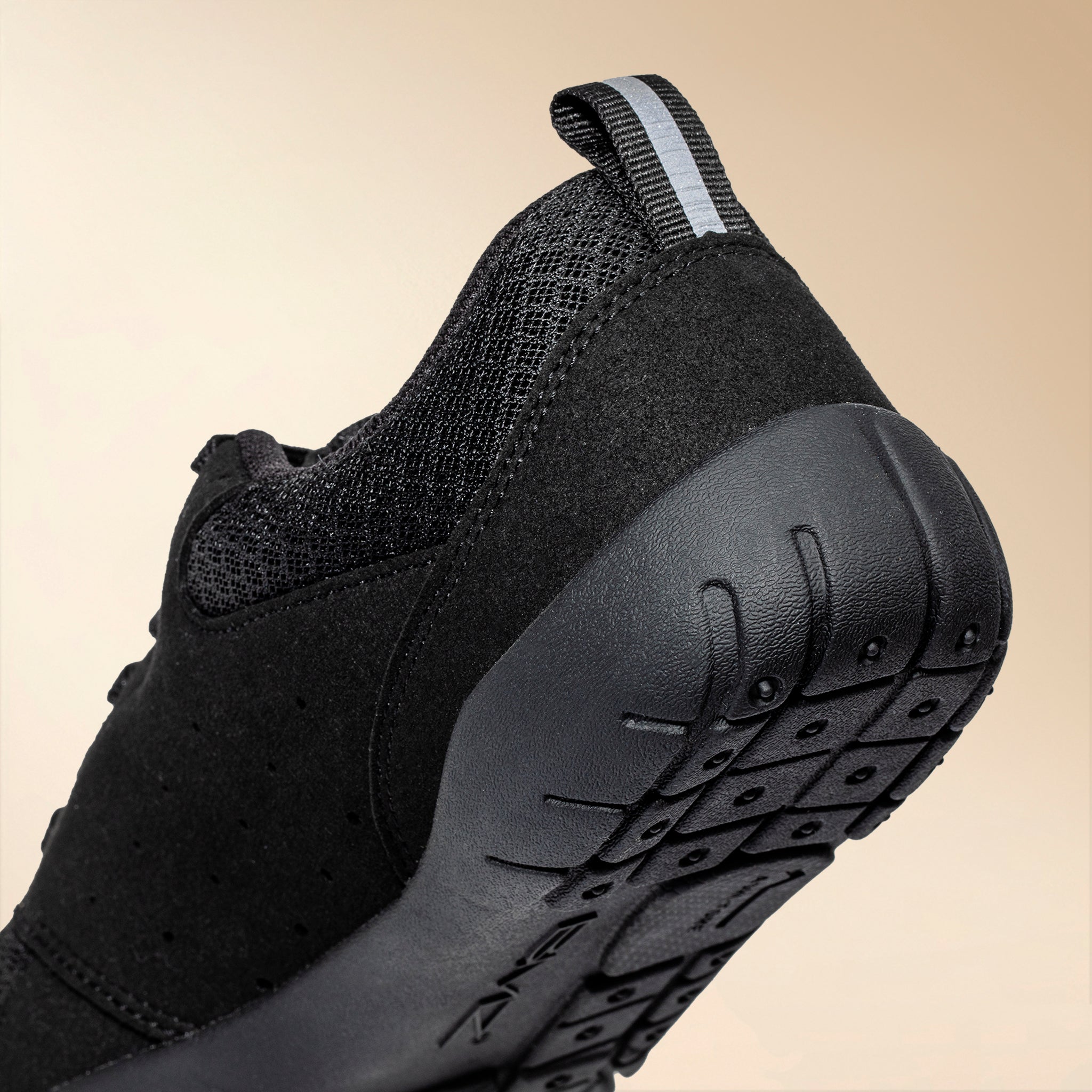 アシトレスニーカー