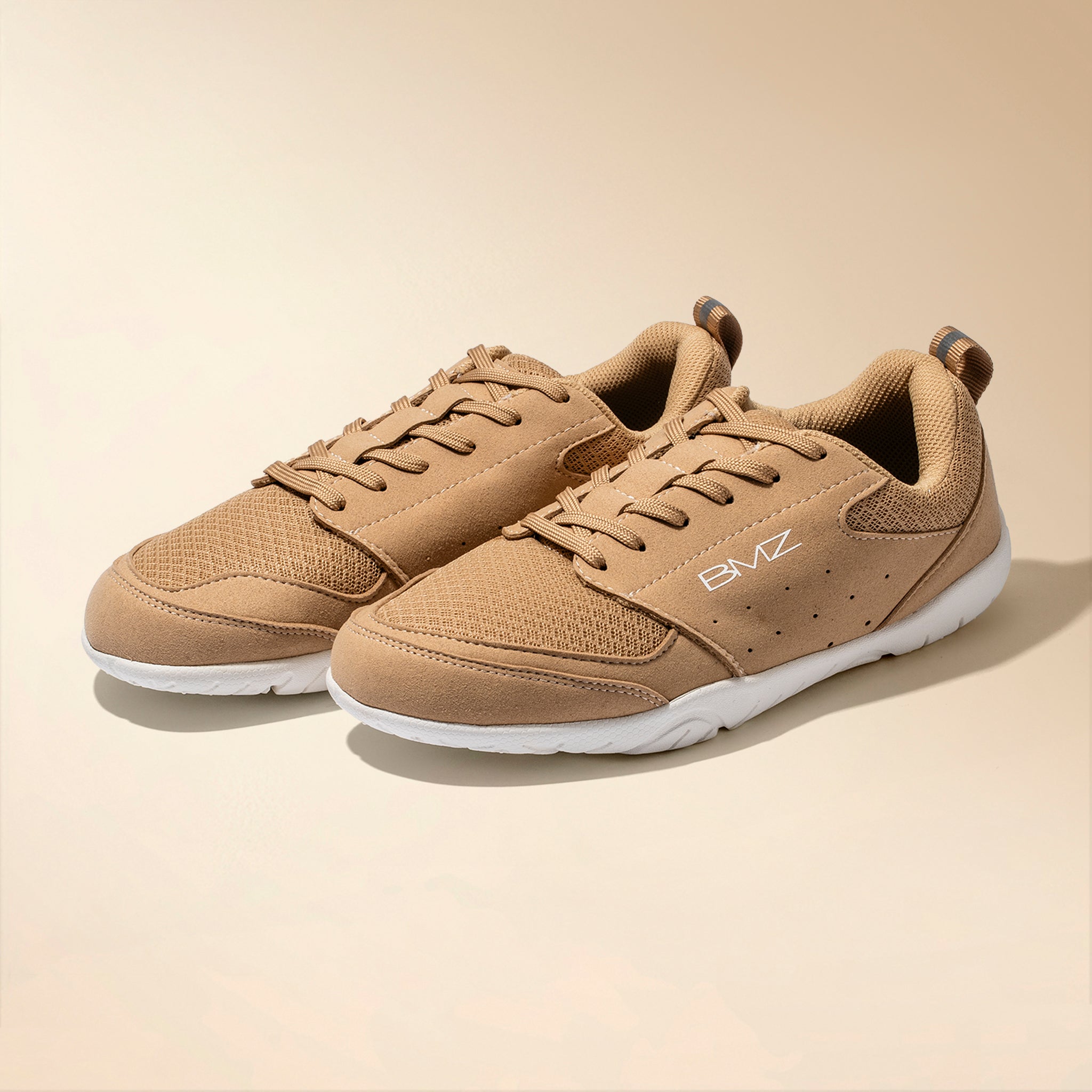 アシトレスニーカー