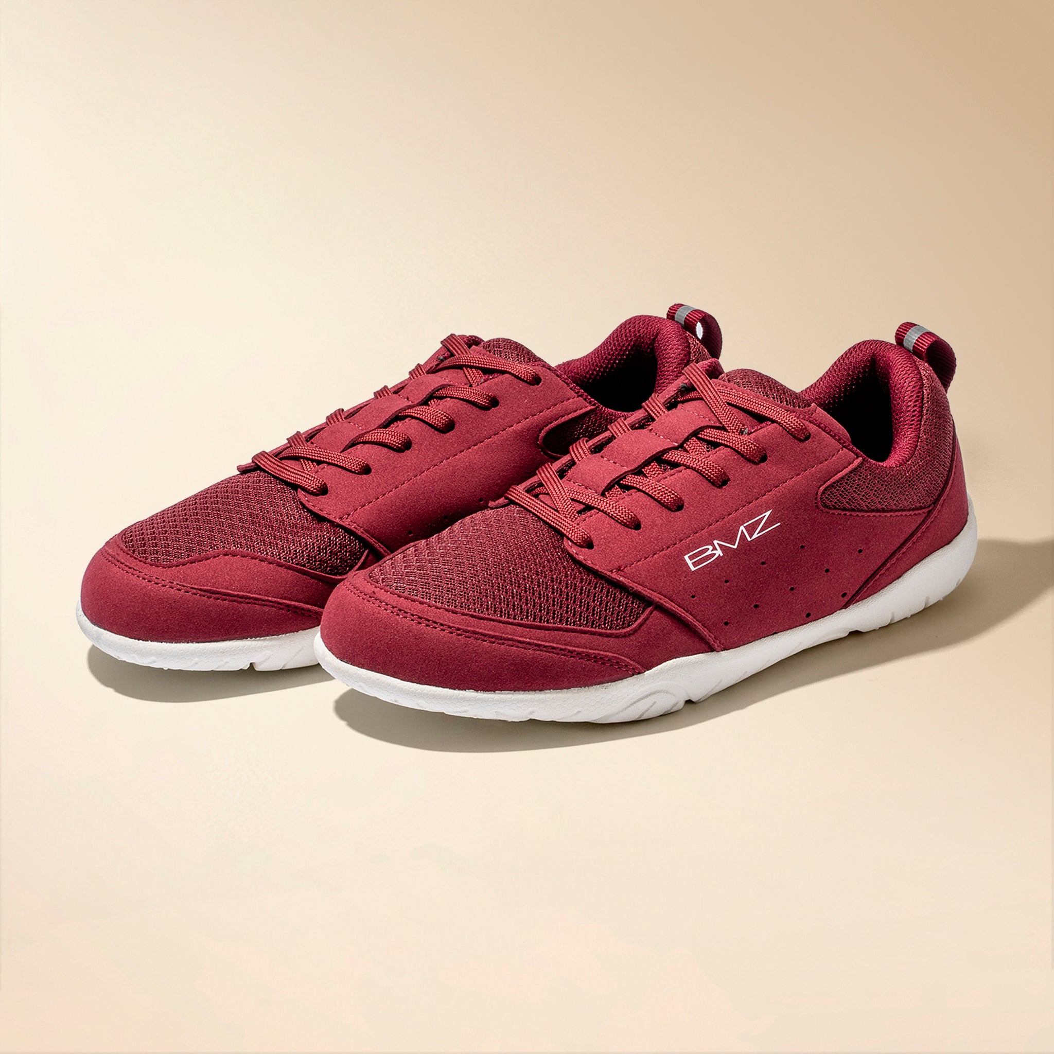 アシトレスニーカー